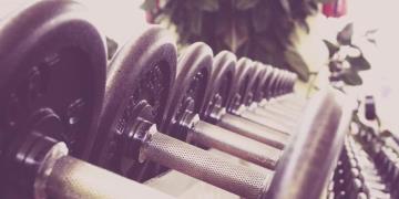 Voordelen van indoor gym thuis voor gezondheid en welzijn